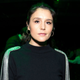 标题为Hey Jessie Ware的文章图片,是热狗是三明治吗?